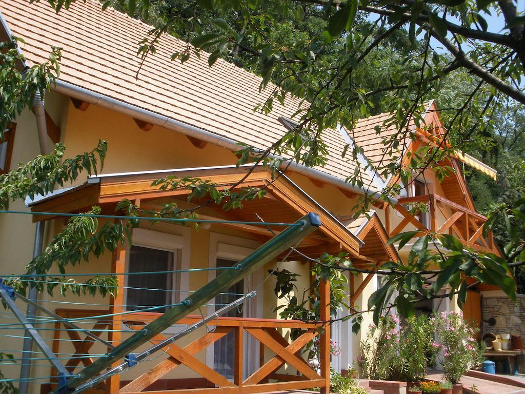 Emilia Apartmanhaz Heviz Exterior photo